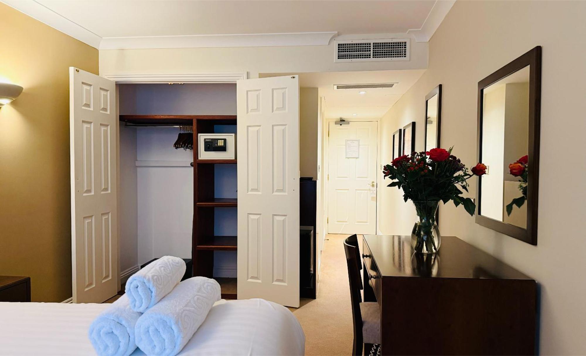 Hustyns Hotel Saint Wenn Экстерьер фото